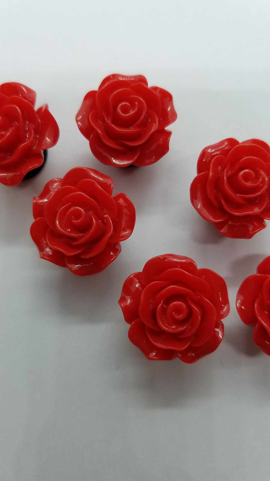 6PC Set Red 20mm Resin Roses