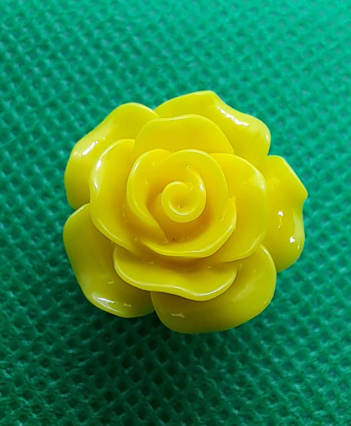 Sunshine Yellow 3D Resin Rose 20mm