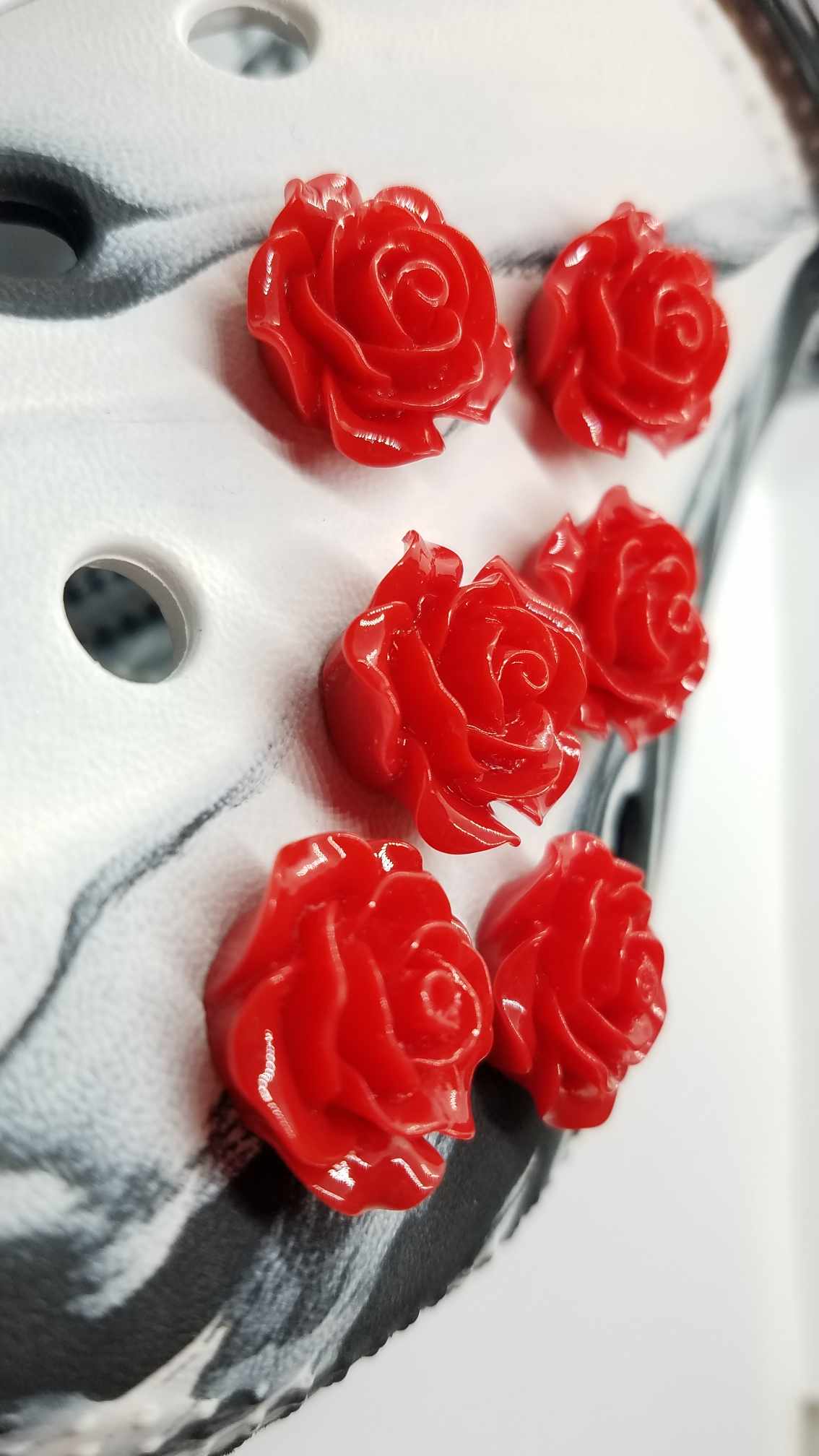 6PC Set Red 20mm Resin Roses