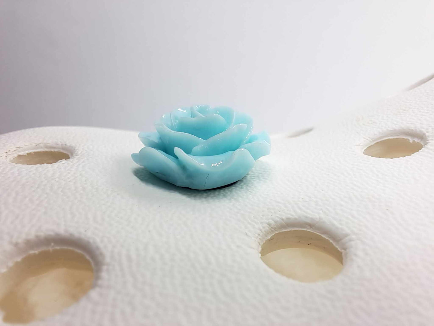 Lake Blue 3D Resin Rose 20mm