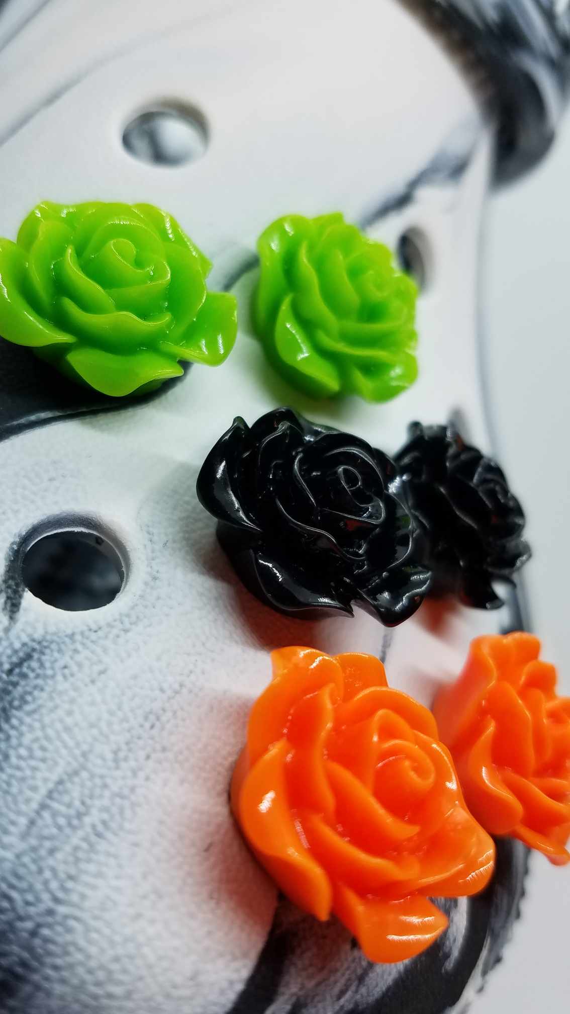 6PC Set Halloween Colors 20mm Resin Roses